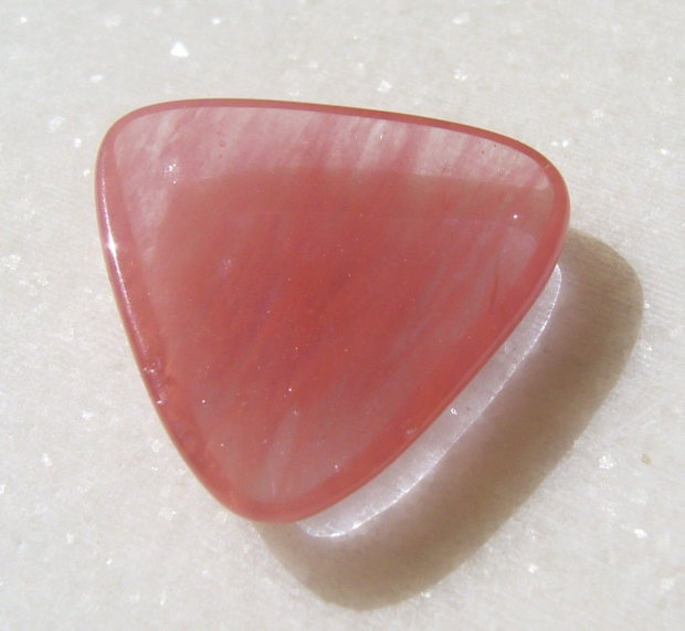 Cherry cuart cabochon triunghiular 26x26x6 mm