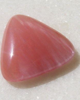 Cherry cuart cabochon triunghiular 26x26x6 mm