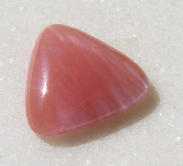 Cherry cuart cabochon triunghiular 26x26x6 mm