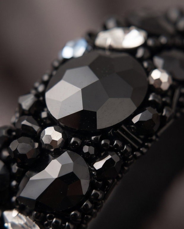 BentitaSupreme Black Sparkles