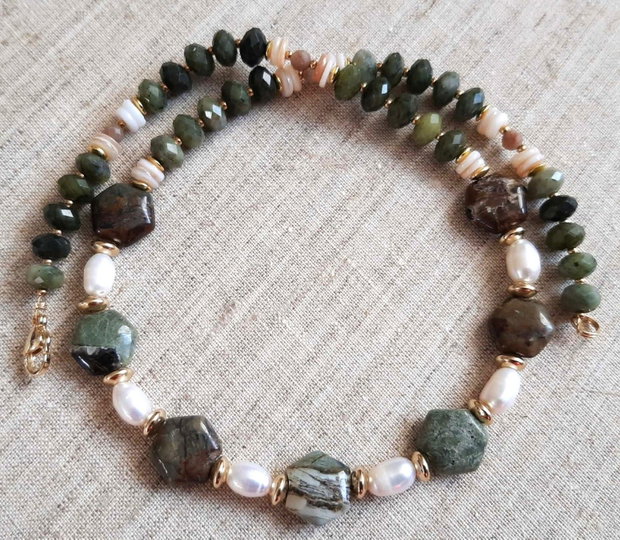 Colier Statement Forest Moss & Opal Opal hexagon, Jad verde și Perle de cultură