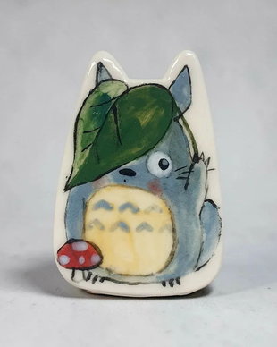 Brosa totoro portelan