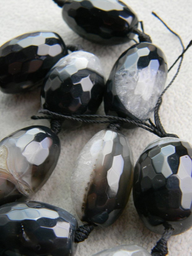Agate fatetate (AI 1)
