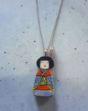 Pandantiv geisha portelan