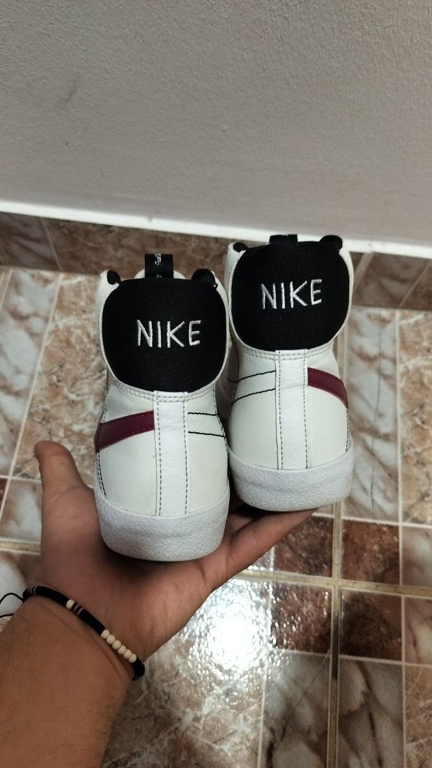 Nike Blazer Mid