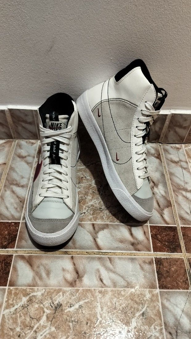 Nike Blazer Mid