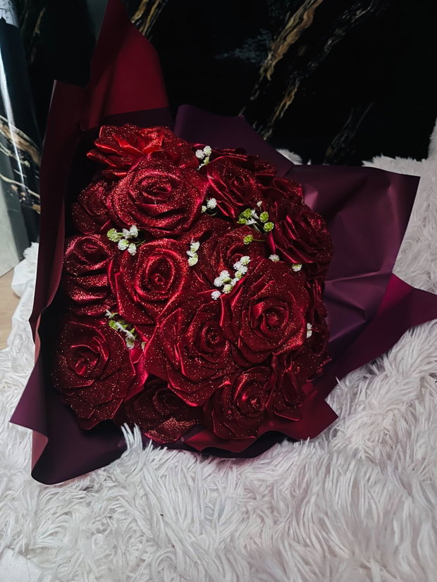 Buchet trandafiri cu sclipici