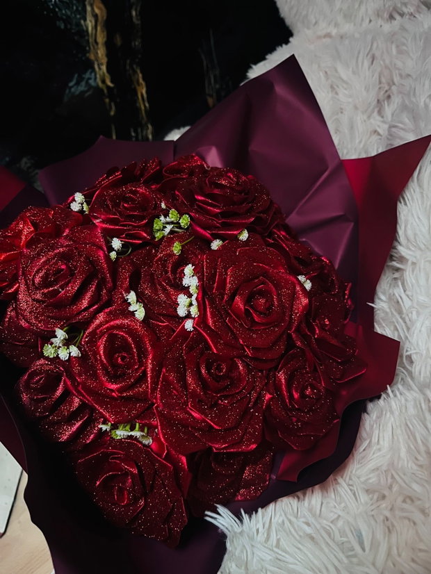 Buchet trandafiri cu sclipici