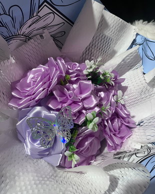 Buchet mic mov