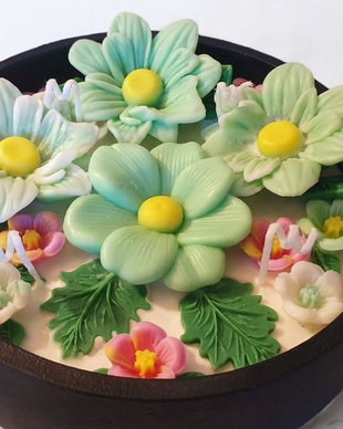Bol decorativ cu flori din ceară de soia  lumânare handmade