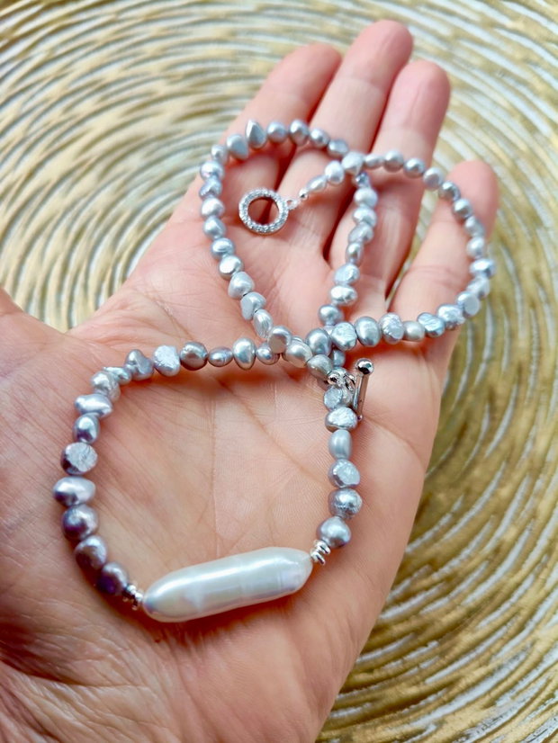 Colier CHOKER perle de cultura gri & perla Baroc alba