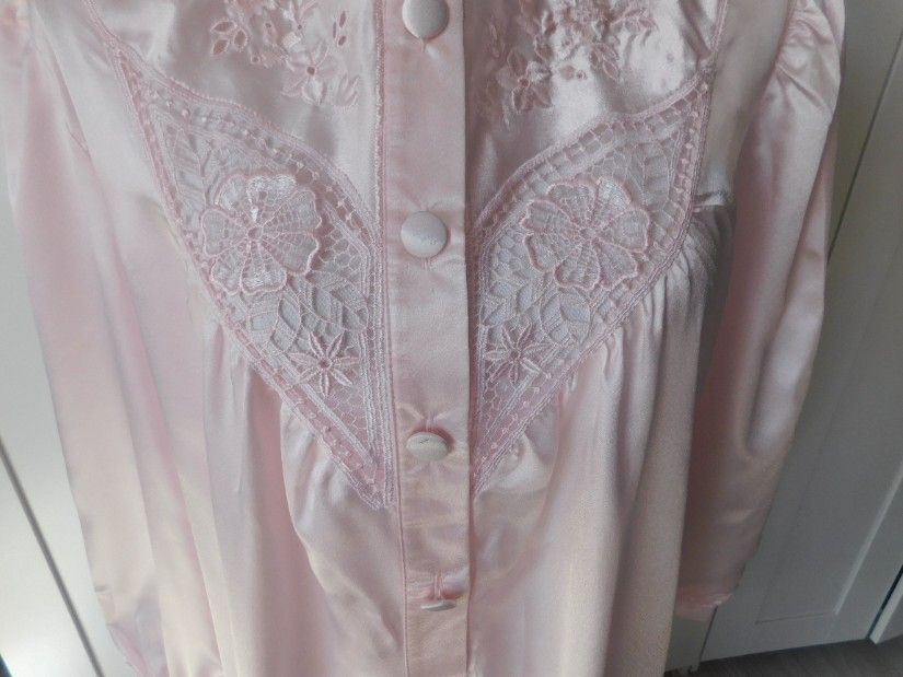 Camasa noapte Italia, noua, broderie , lunga, masura 46-48- 50