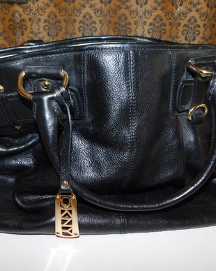 DONNA  KARAN  NEW YORK, geanta  noua, piele naturala extra,  deosebita