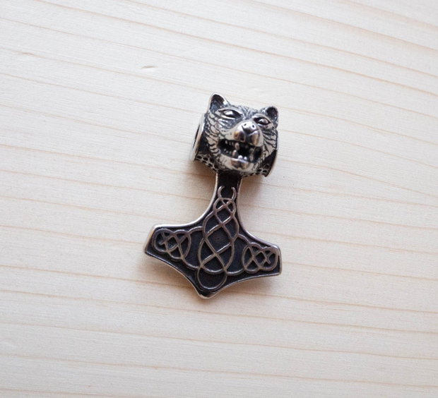 Pandantiv Mjölnir  Ciocanul lui Thor cu cap de lup
