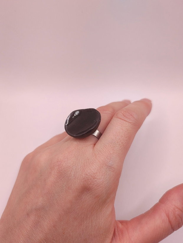 Inel statement negru