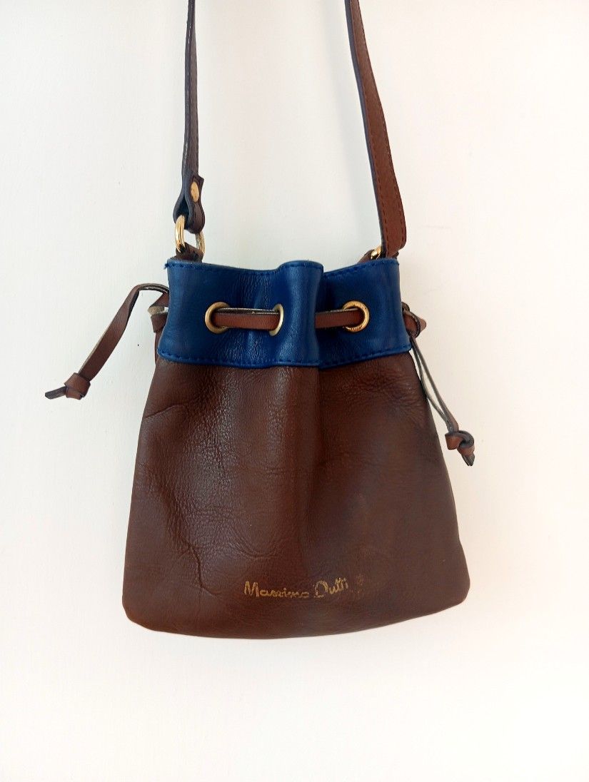 Gentuță Massimo Dutti