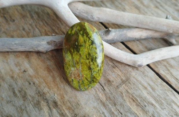 Inel reglabil opal verde REZERVAT