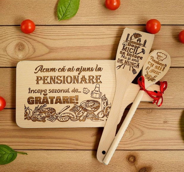 Set bucatarie cadou pensionare pentru colegi, prieteni, familie, gravat cu mesaje amuzante