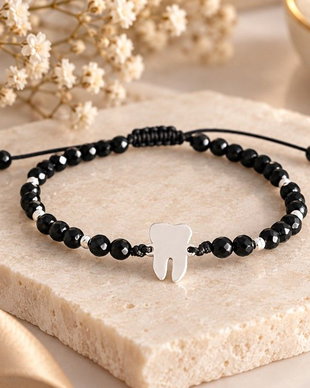 Brățară reglabilă cu onix simbol Măseluță / Dintisor Argint 925