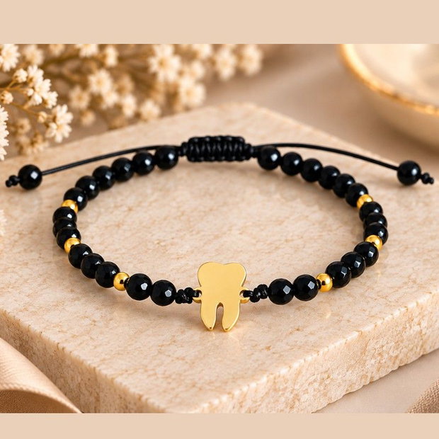 Brățară reglabilă cu onix simbol Măseluță / Dintisor Argint 925 suflat cu aur