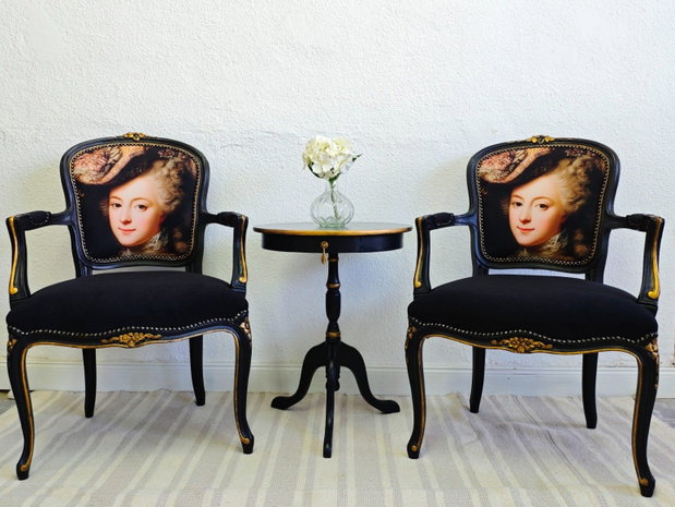 Set fotolii și măsuța -Baroque