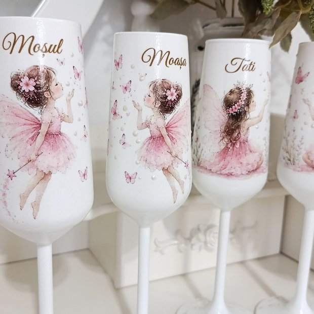 Pahare de botez personalizate cu zânuțe și fluturași