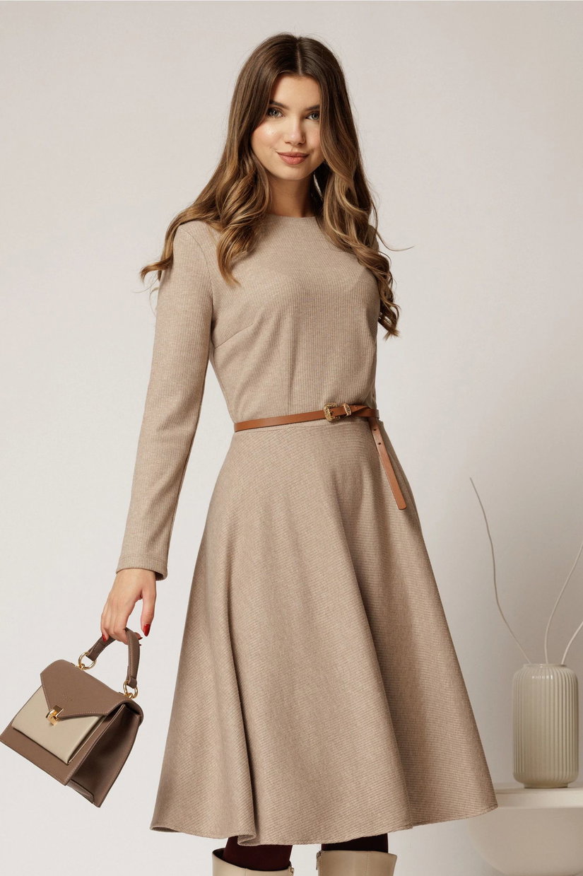 Rochie DY Fashion din tricot beige cu curea subtire si fusta clos