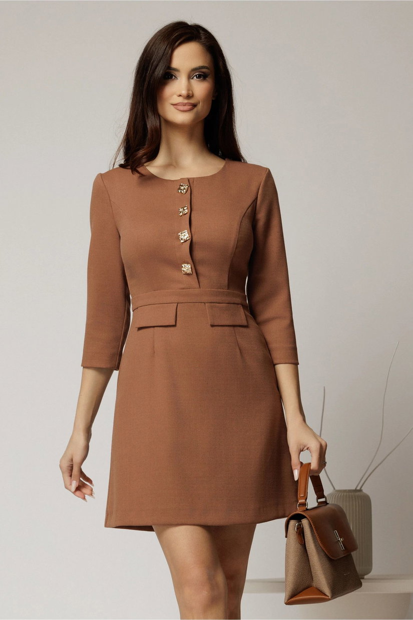 Rochie DY Fashion scurta maro cu nasturi pe bust si fusta tip A