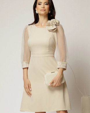 Rochie DY Fashion bej cu maneci din organza si detaliu floral