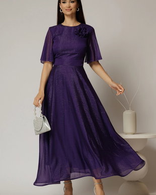 Rochie DY Fashion lunga mov din voal cu fir lurex in clos cu accesoriu la bust