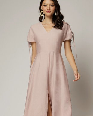 Rochie midi roz din viscoza cu decolteu V si snur la maneci