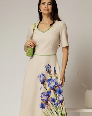 Rochie midi bej clos cu imprimeu indiggo si decolteu in V