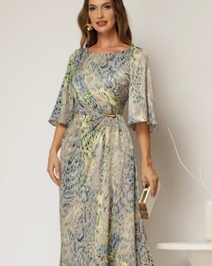 Rochie eleganta midi turcoaz cu imprimeu multicolor din voal plin cu accesoriu in talie