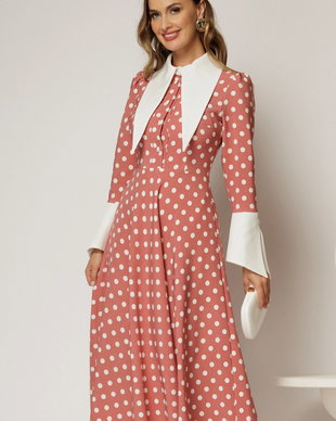 Rochie midi roz coniac cu buline mici si guler ascutit