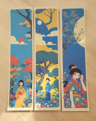 Set trei semne de carte desenate in stil japonez