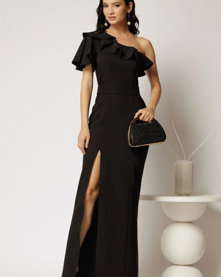Rochie neagra lunga de ocazie pe un umar cu volanas si slit pe picior