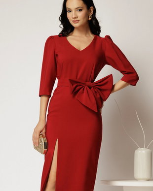 Rochie midi bordo conica cu slit si funda ampla detasabila pe talie