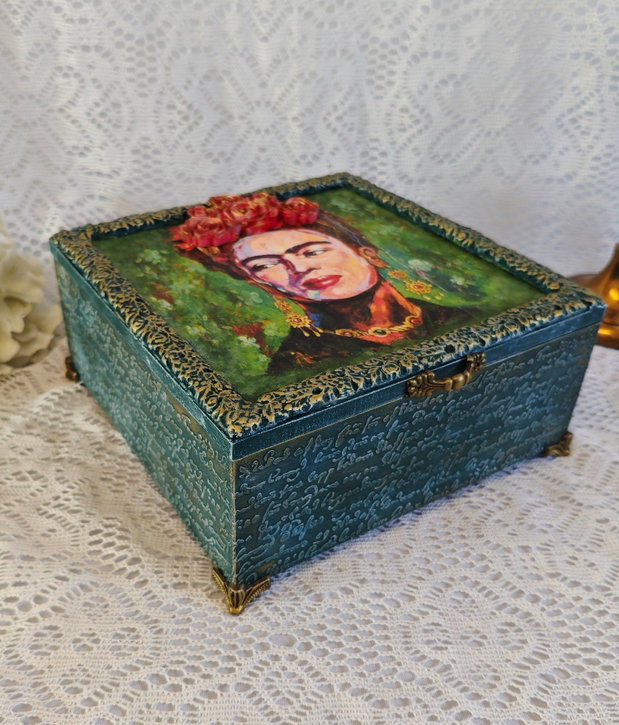 Cutie din lemn-Frida Kahlo