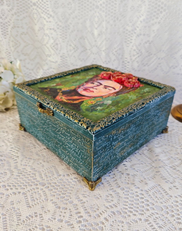 Cutie din lemn-Frida Kahlo