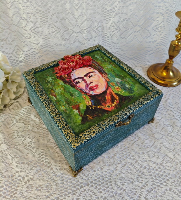 Cutie din lemn-Frida Kahlo