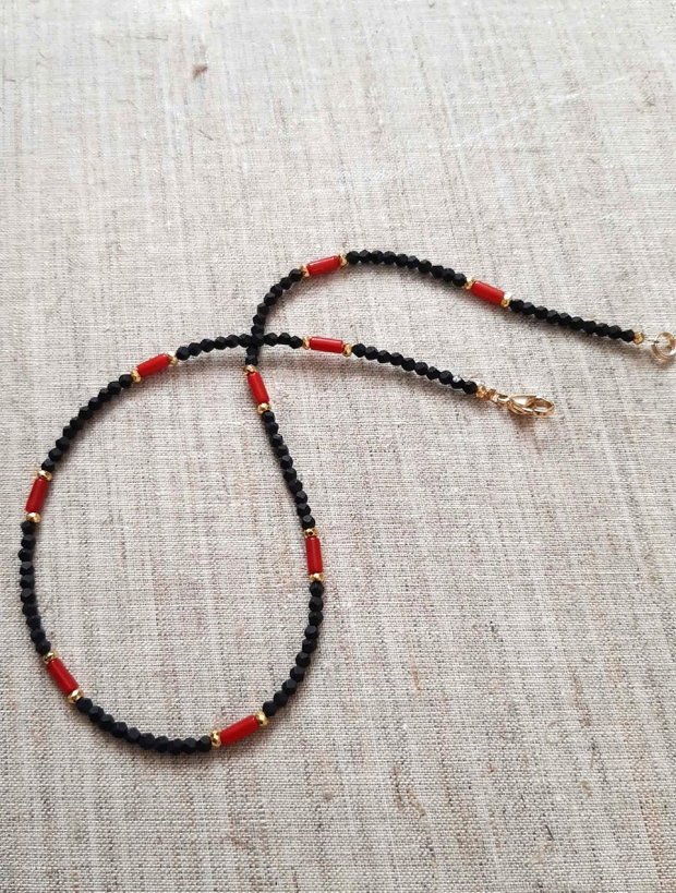 Colier choker cu coral și hematit