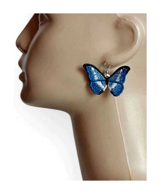 Cercei Fluture Delicati si Eleganti