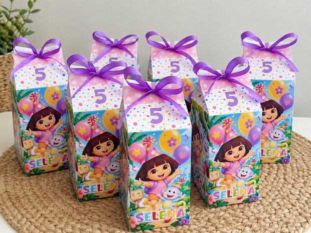 Cutii pentru dulciuri Dora explorer