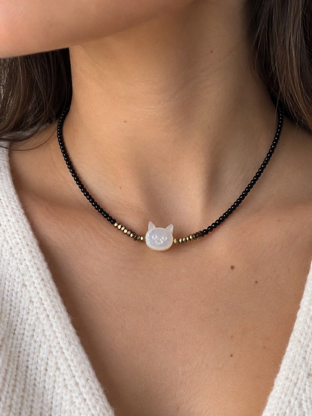 Colier din spinel negru