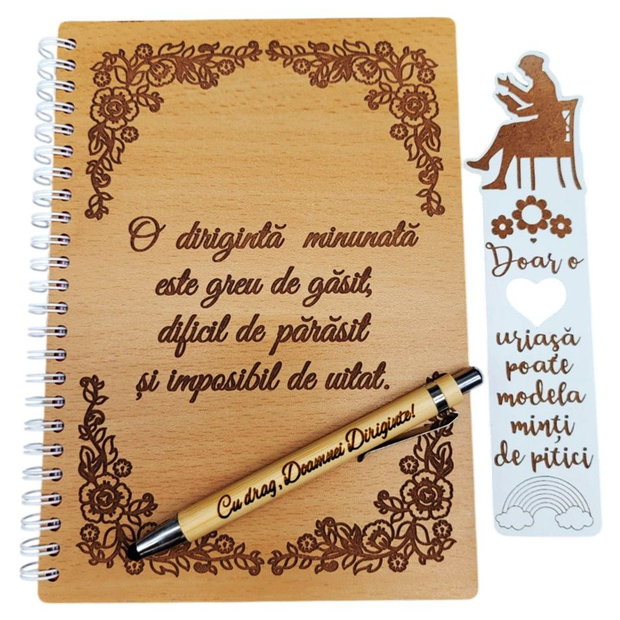 Set cadou pentru Doamna Diriginta Agenda, pix si semn de carte din lemn personalizate cu mesaj, A5