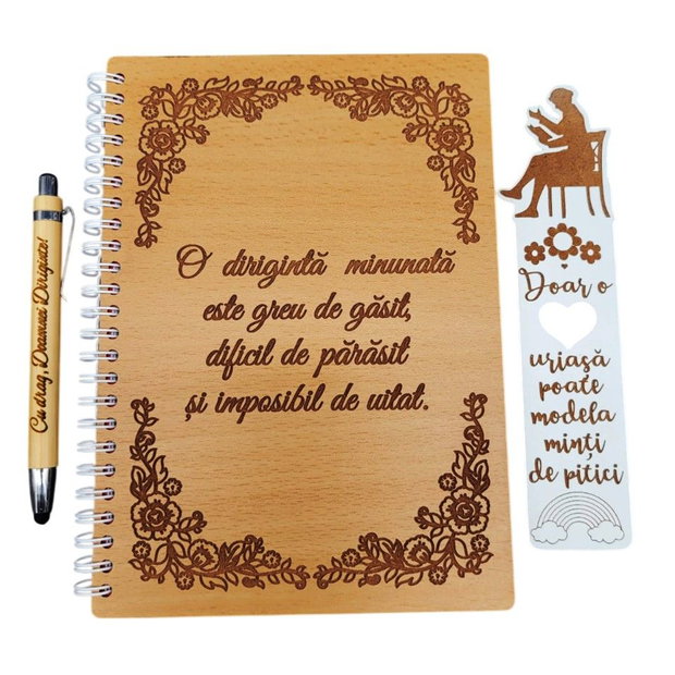 Set cadou pentru Doamna Diriginta Agenda, pix si semn de carte din lemn personalizate cu mesaj, A5
