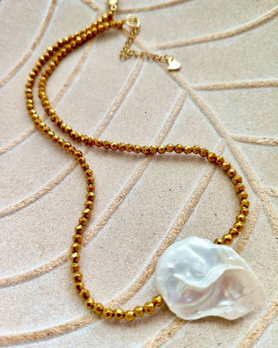 Colier CHOKER hematite aurii & perla baroc alba