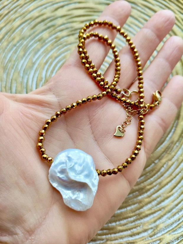 Colier CHOKER hematite aurii & perla baroc alba