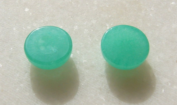 (2 bucati) Light green jade cabochon aprox 10x5 mm