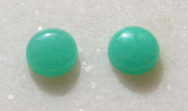 (2 bucati) Light green jade cabochon aprox 10x5 mm